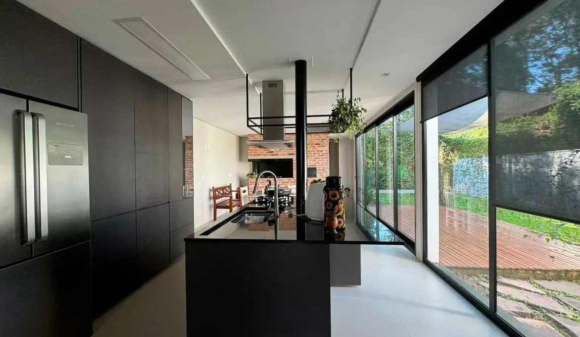 WhatsApp-Image-2024-05-24-at-10.52.36