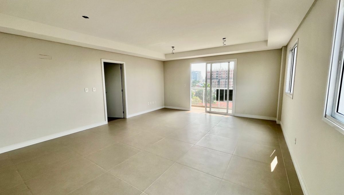 WhatsApp Image 2024-09-11 at 17.46.42 (1)