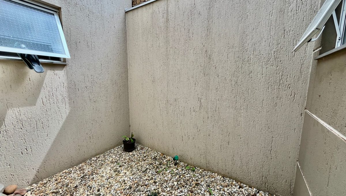 WhatsApp Image 2024-10-21 at 13.40.31 (1)