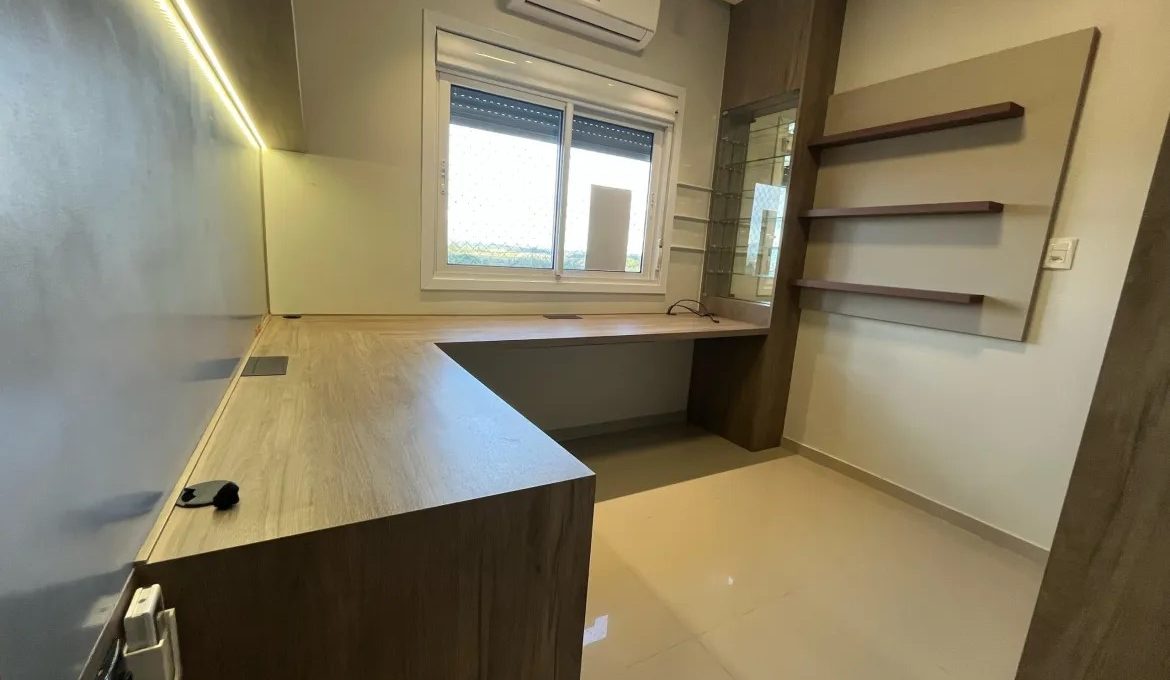 WhatsApp-Image-2025-04-10-at-09.50.04-scaled