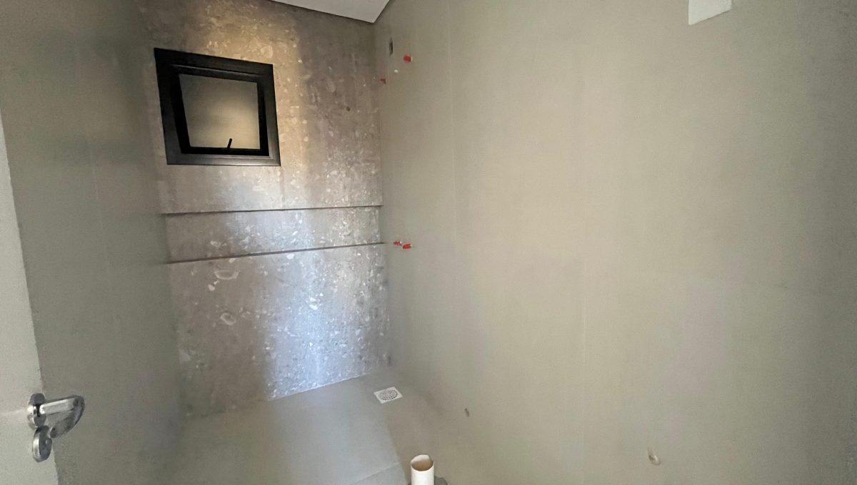 WhatsApp Image 2025-05-16 at 08.35.57