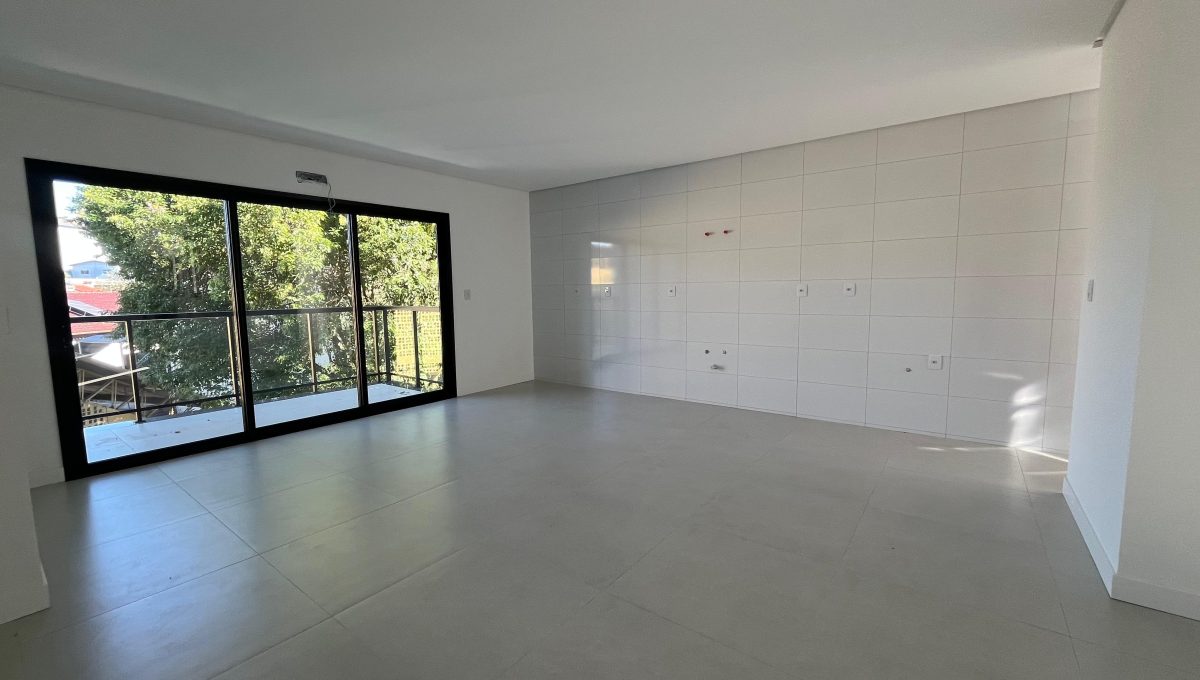 WhatsApp Image 2025-05-16 at 08.35.59