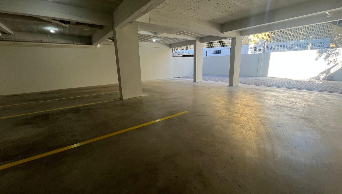 WhatsApp Image 2025-05-16 at 08.36.17