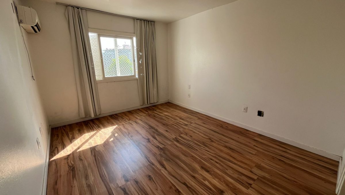 WhatsApp-Image-2025-05-27-at-17.20.23