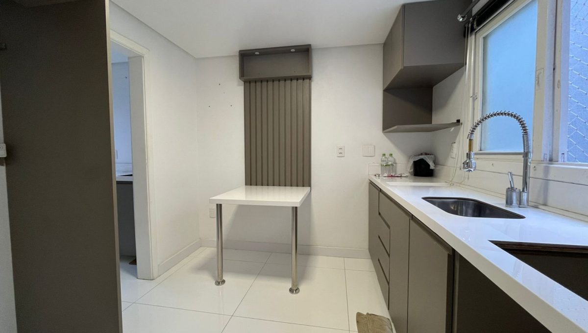 WhatsApp-Image-2025-05-27-at-17.20.24